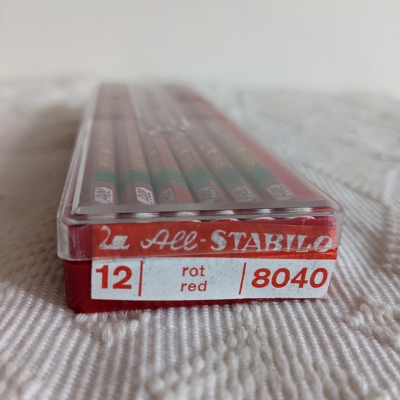 Vintage pencils Schwan Stabilo All surface pencils in red - set of 12 in case - Picture 9 of 11